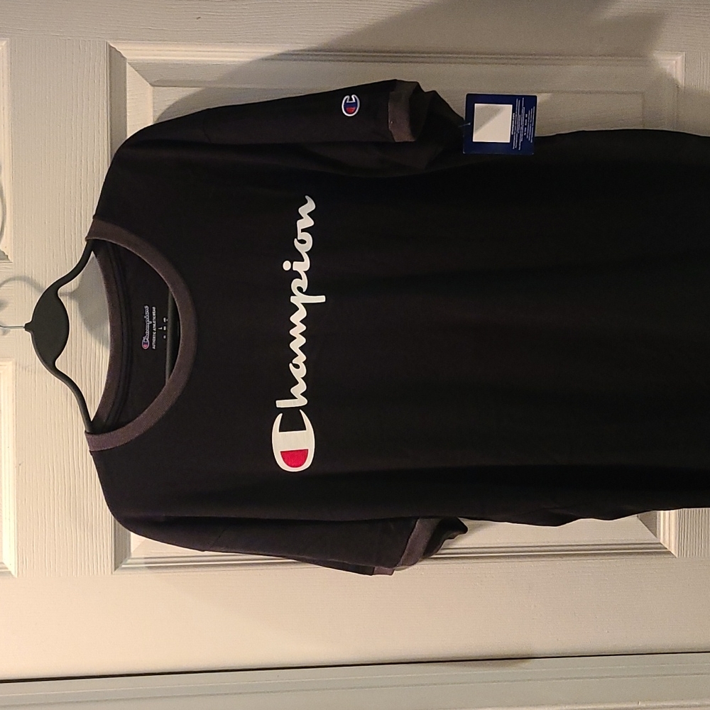 Nwt Men's champion tshirt